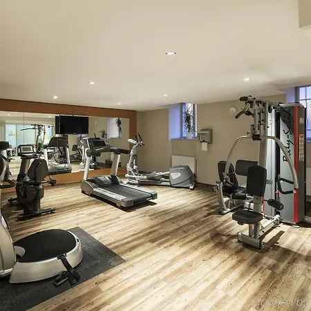 Mercure Center Hotel 4*