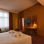 Mercure Center 4*