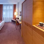 Mercure Center 4*