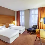 Mercure Center Hotel 4*