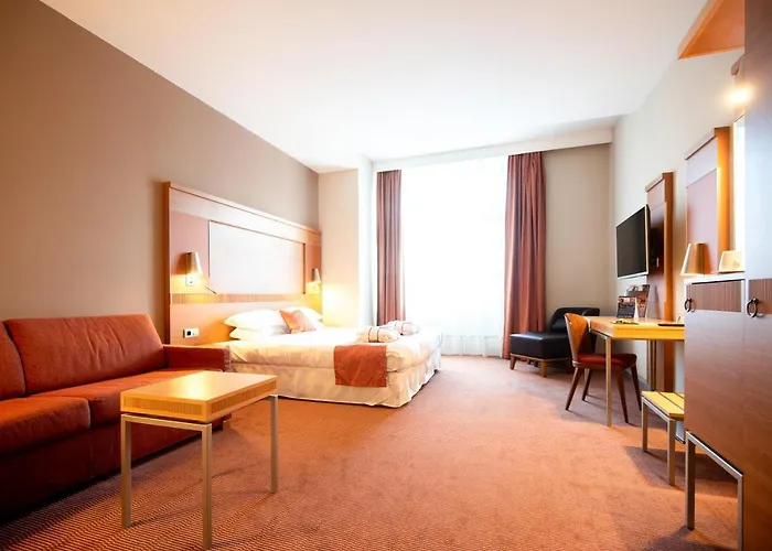 Mercure Center Hotel