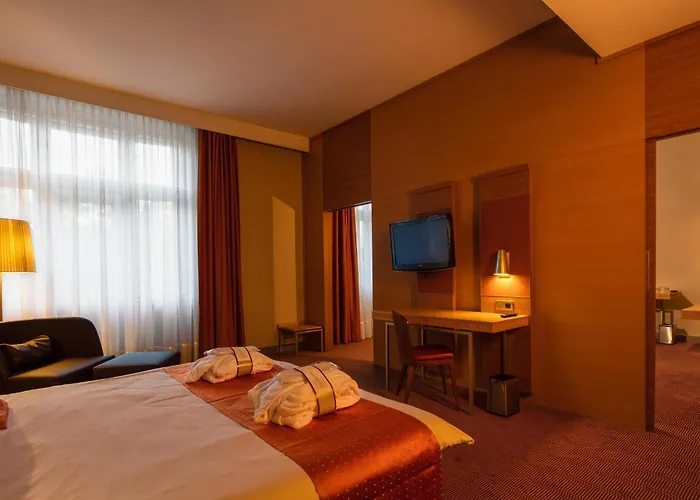 Mercure Center 4*