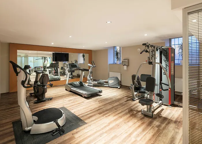 Mercure Center Hotell 4*