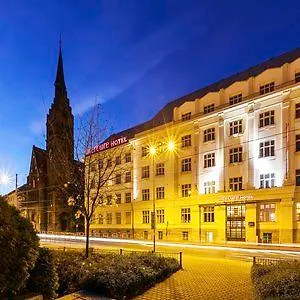 Mercure Center