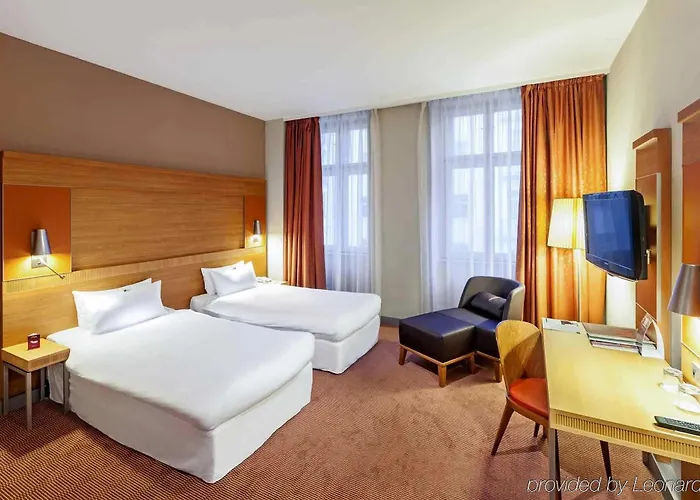 Mercure Center Hotel 4*
